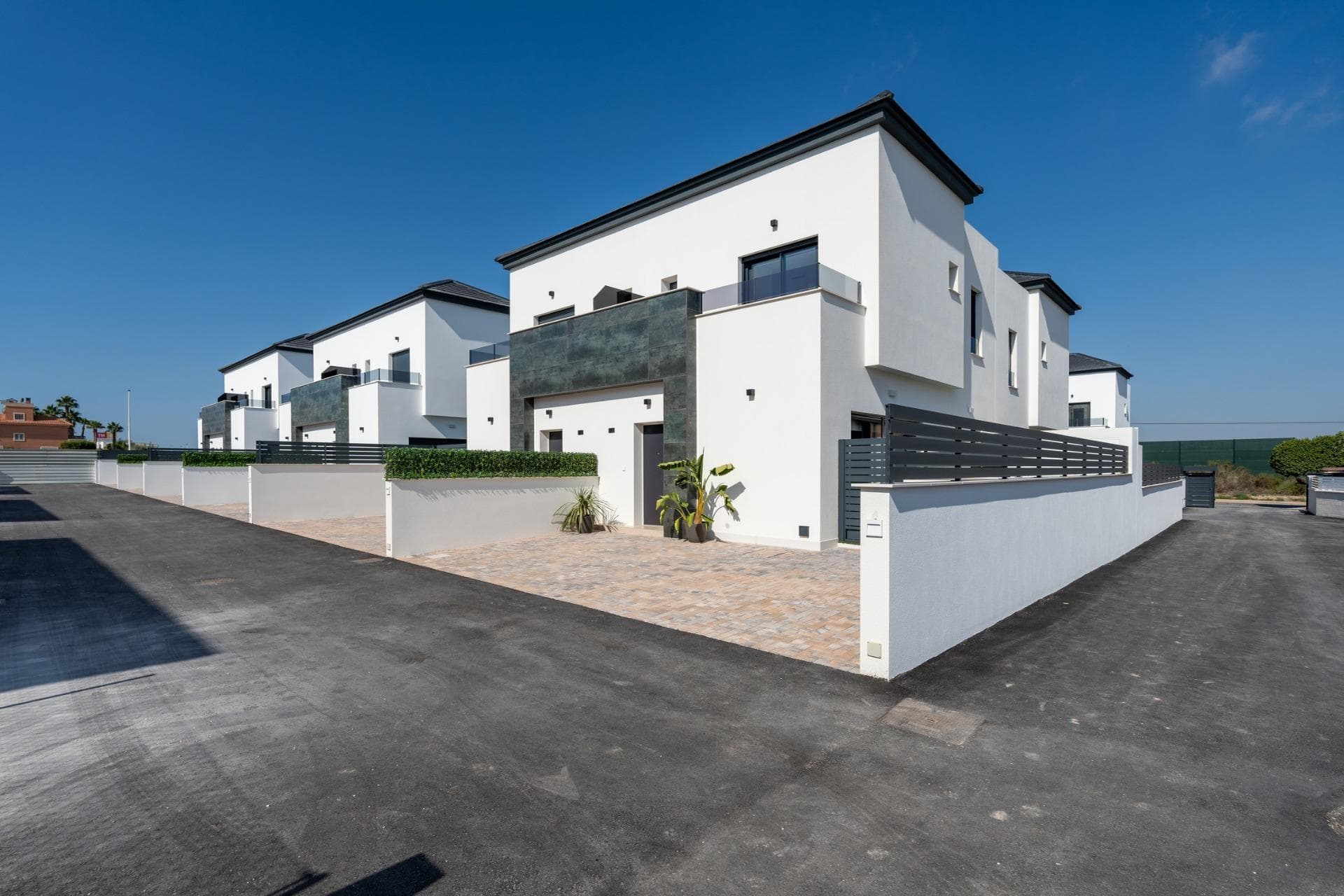 3 BEDROOM BUNGALOWS IN EXCLUSIVE RESIDENTIAL IN GRAN ALACANT!