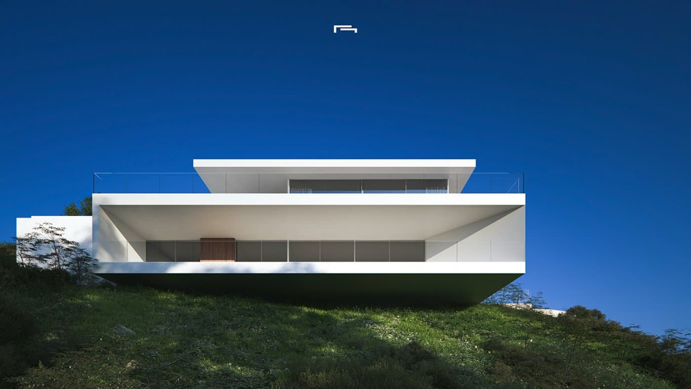 LUXURY NEW BUILD VILLA WITH THE SEA VIEWS IN MORAIRA