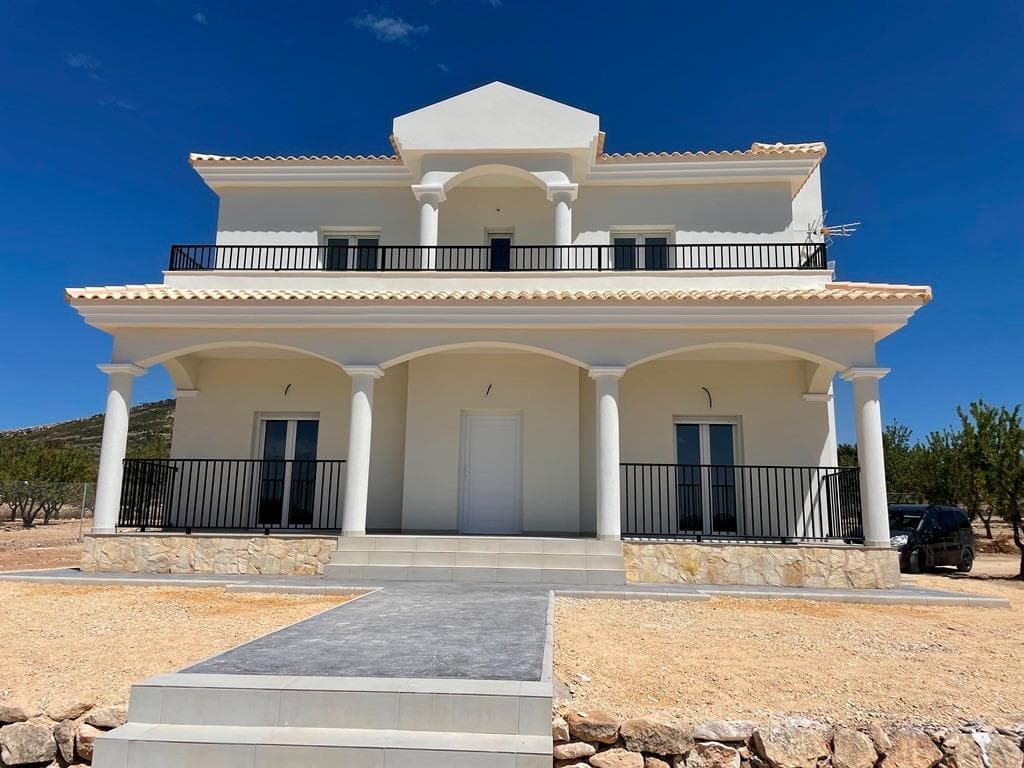 NEW BUILD VILLAS IN PINOSO