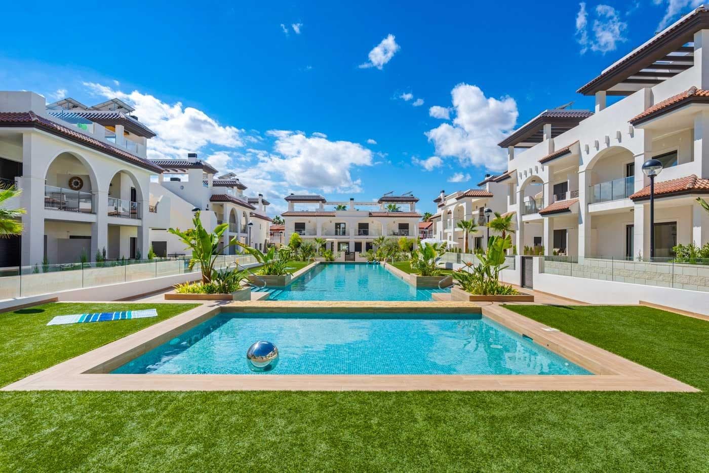 NEW BUILD RESIDENTIAL COMPLEX IN ROJALES