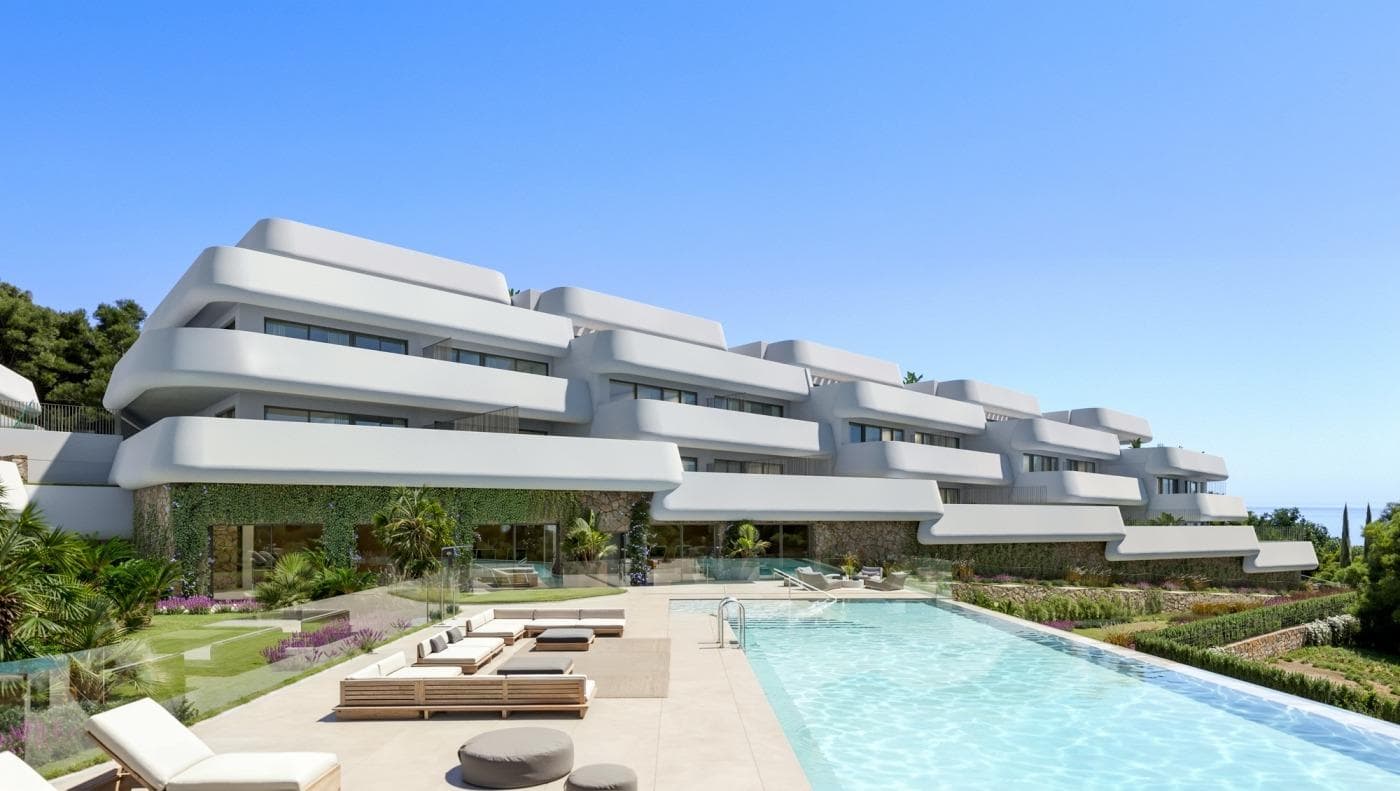 Luxury Golf Resort with Sea Views in Casares, Costa del Sol