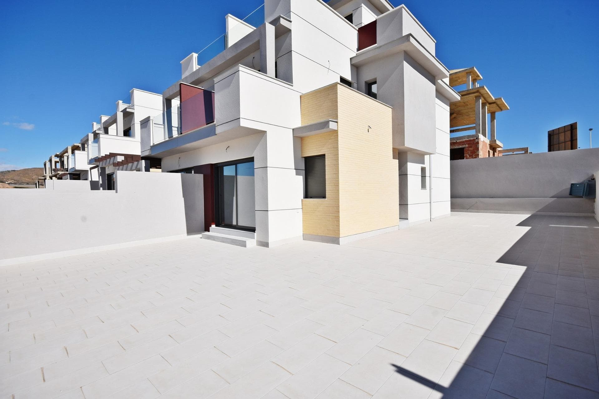 Modern Semi Detached Villas with Sea Views in Puerto de Mazarron