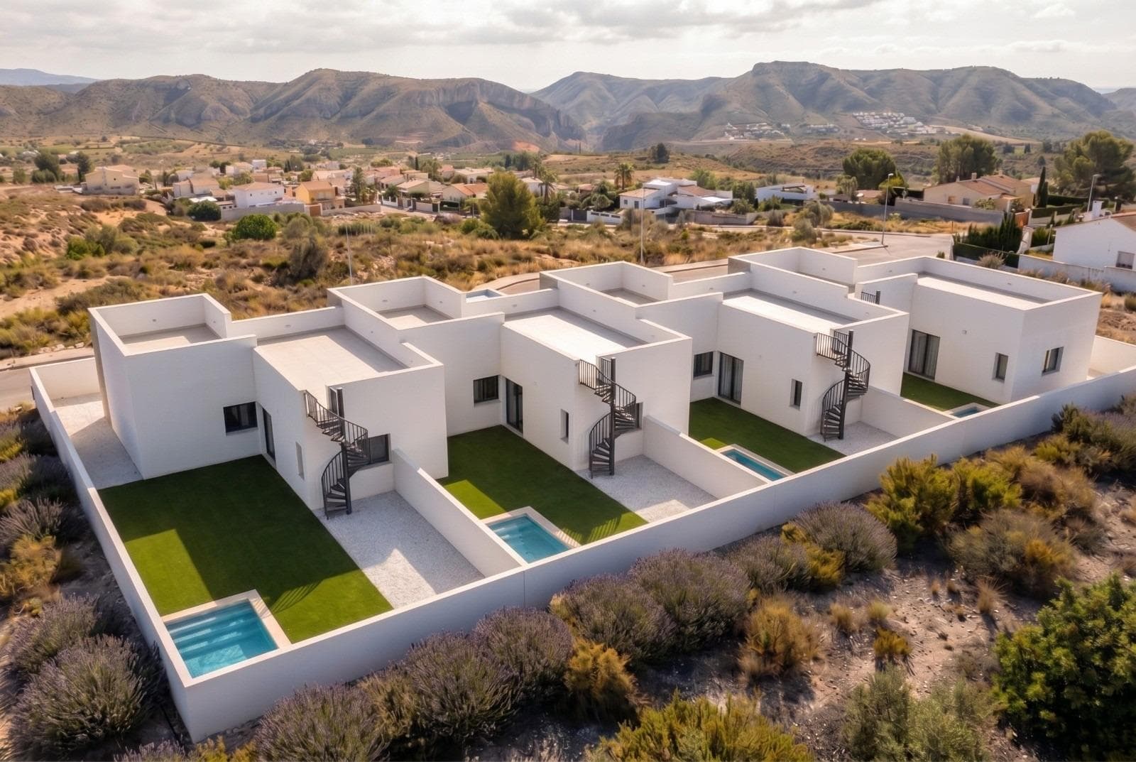 Development of 4 newly built semi-detached and terraced villas with private swimming pools at the Mazarrón Country Club