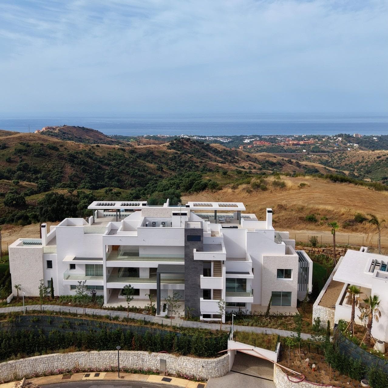Exclusive Key Ready New Build Apartments Surrounded by Nature in El Soto de Marbella