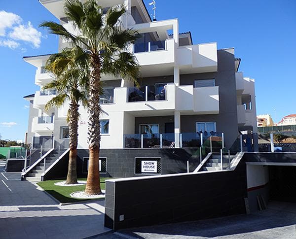 Magnificent apartment between the sea and the golf!
